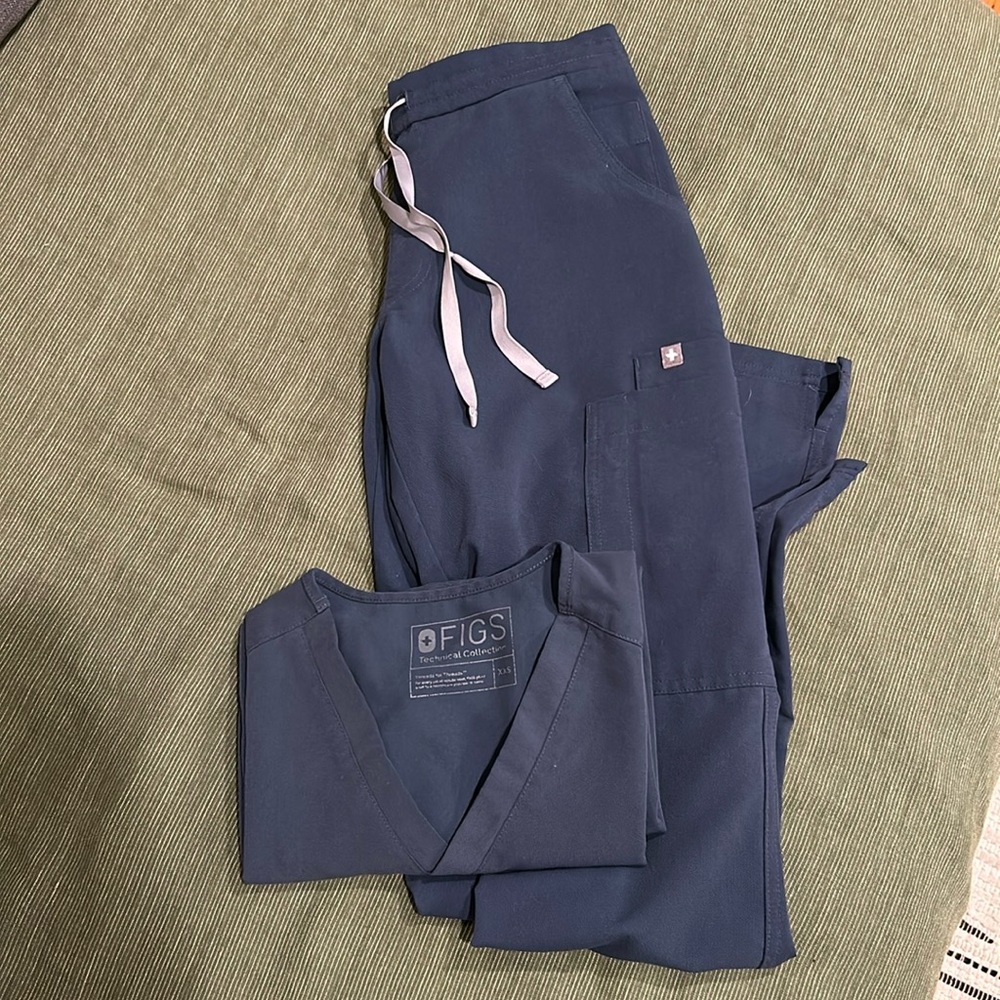 Figs Dark Harbor XXS top and bottom